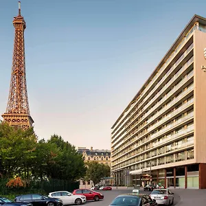 Pullman Tour Eiffel **** París