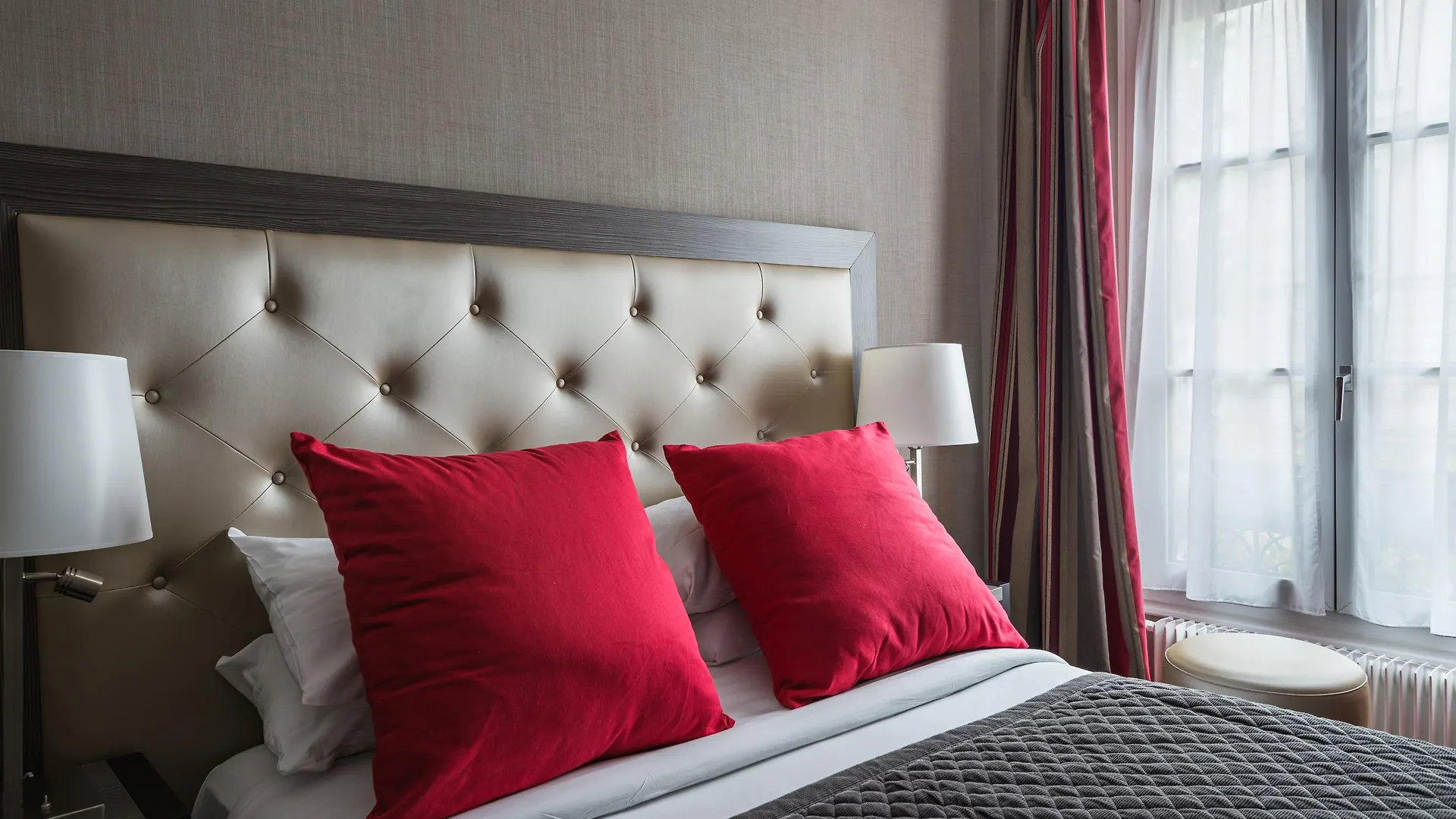 Eiffel Kennedy Hotel Paris