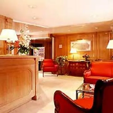 Eiffel Kennedy Hotel Paris 3*,  França